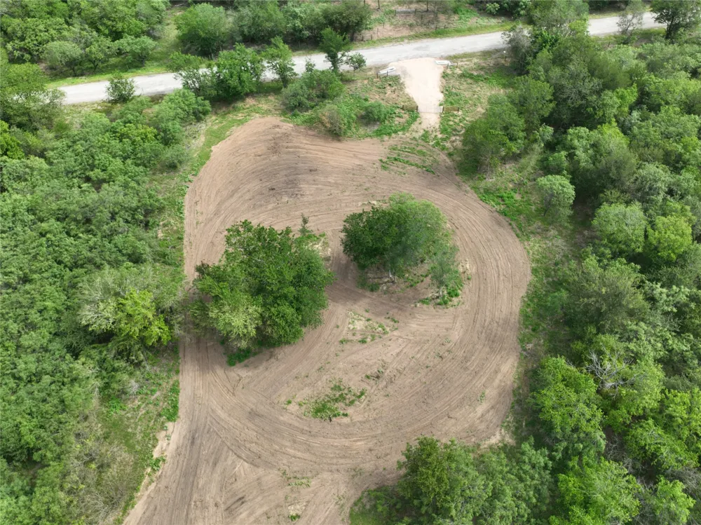 150 Pumper Road Luling, TX 78648