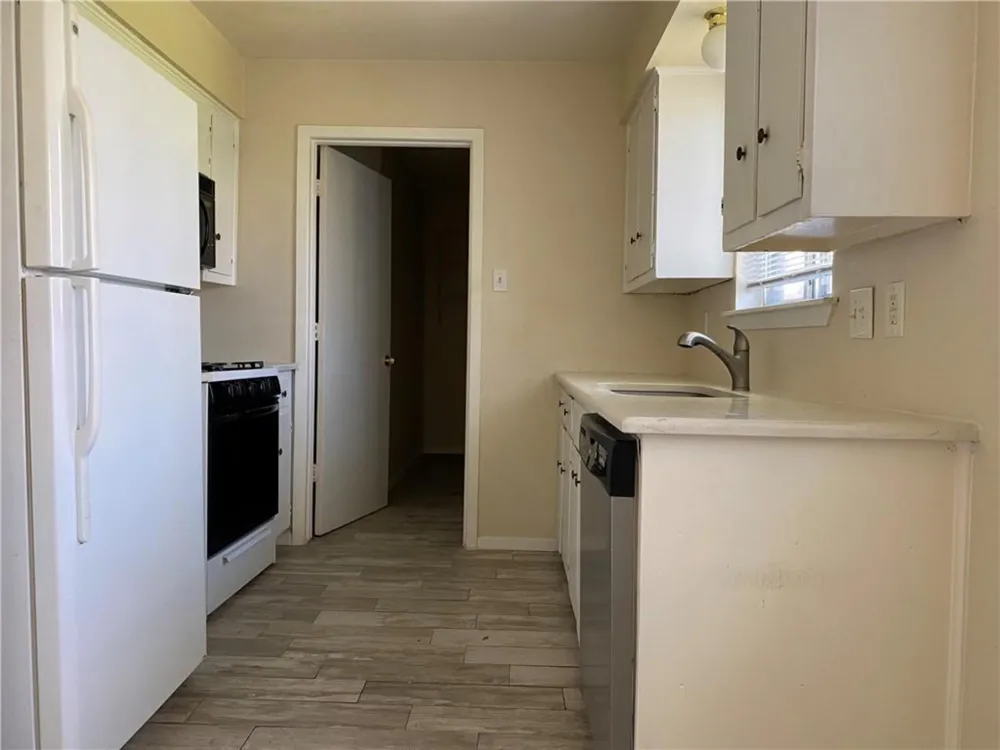 2231 Palmera Cove Austin, TX 78744