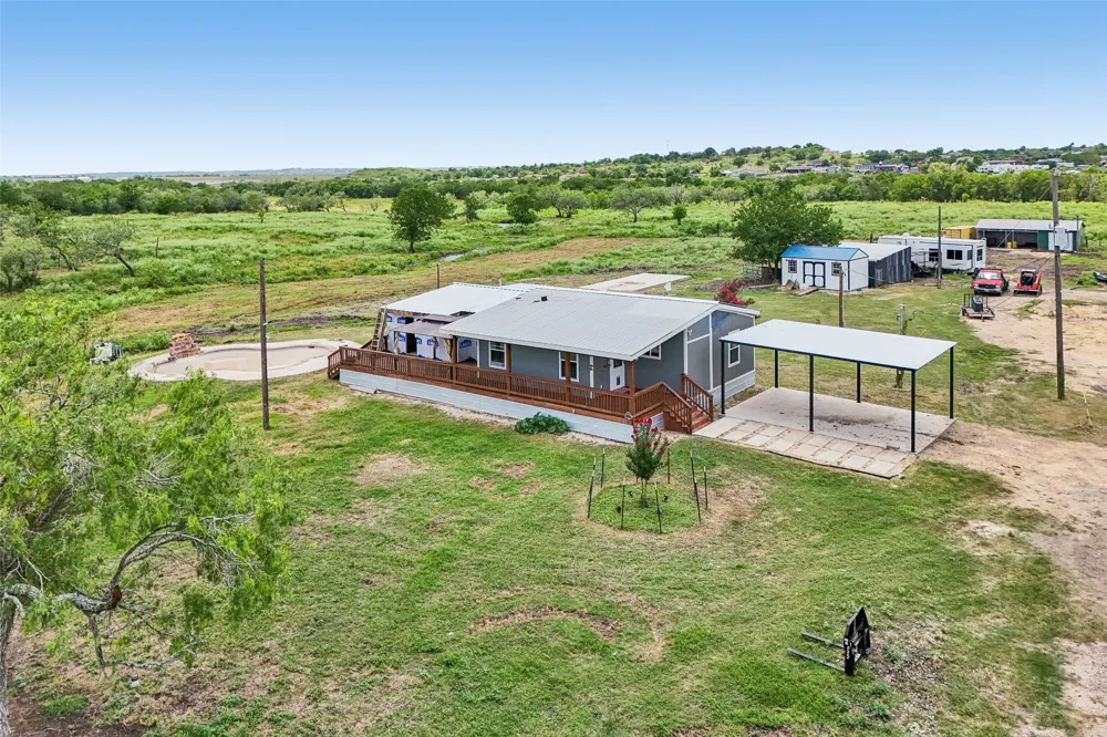 8004 Niederwald Strasse Kyle, TX 78640