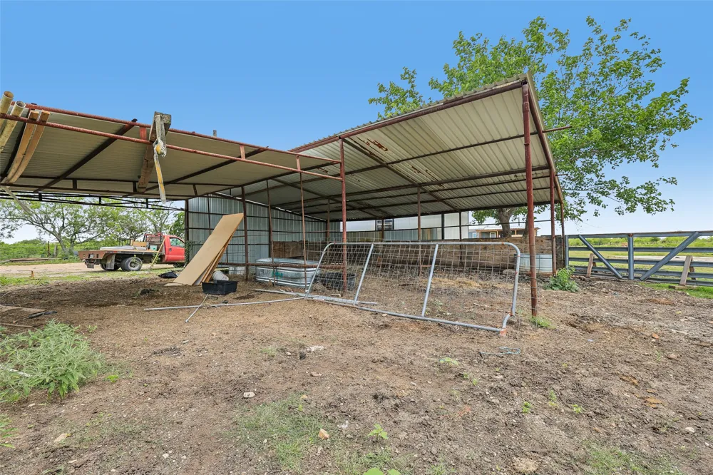 8004 Niederwald Strasse Kyle, TX 78640