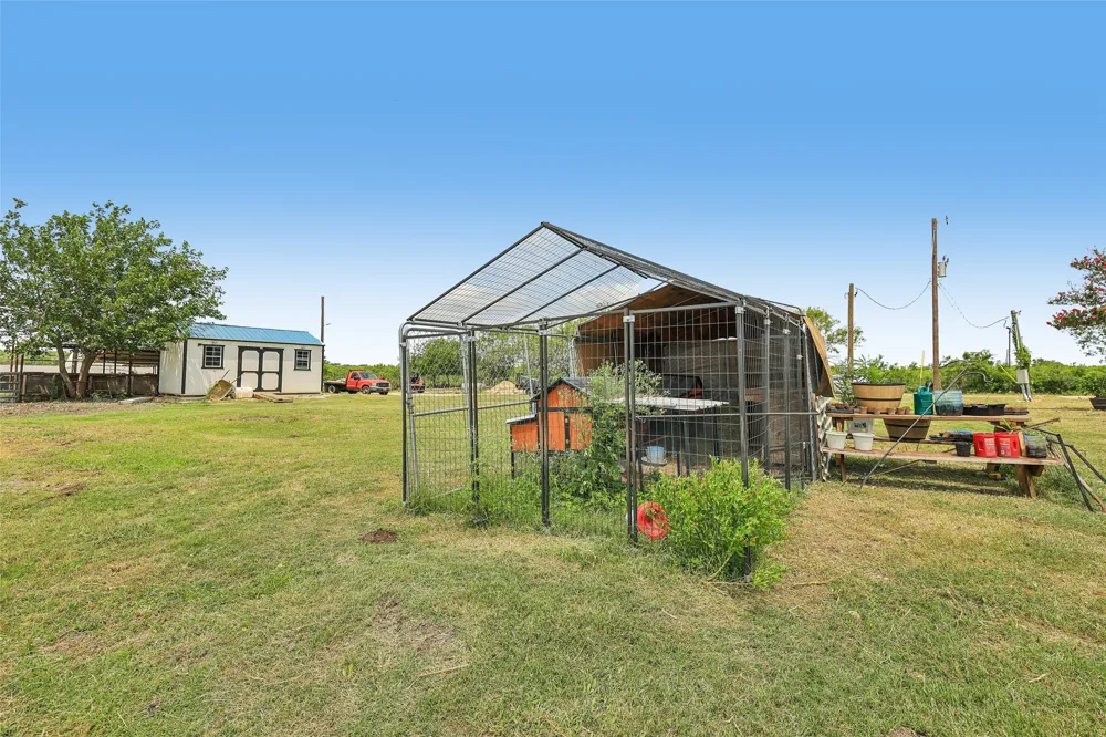 8004 Niederwald Strasse Kyle, TX 78640