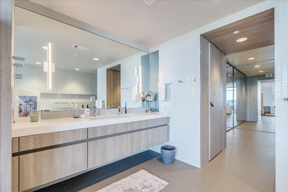 800 W 5th Street #1105 Austin, TX 78703
