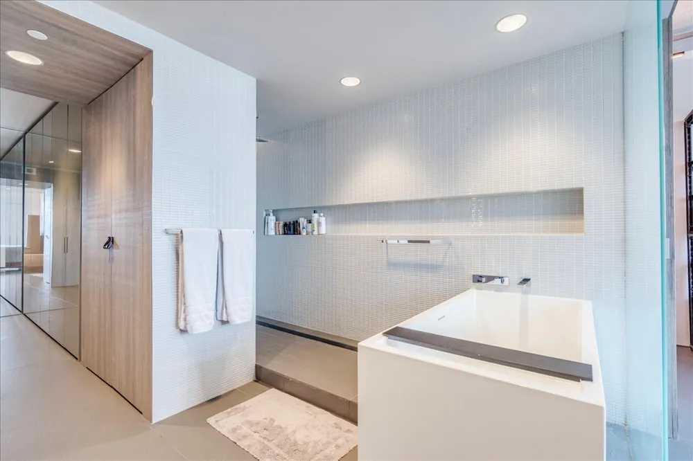 800 W 5th Street #1105 Austin, TX 78703