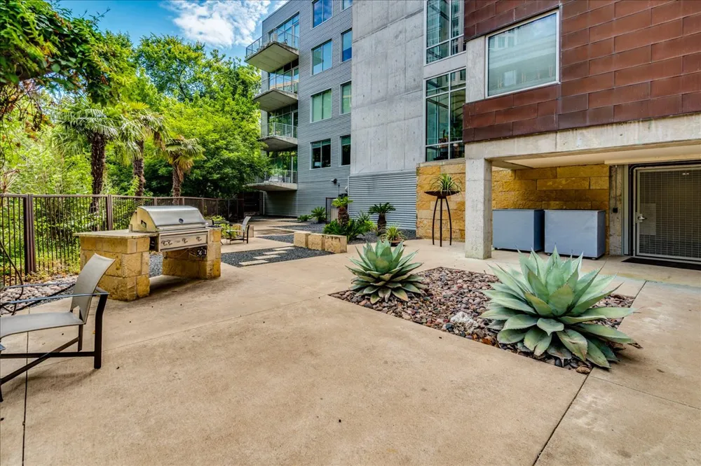 800 W 5th Street #1105 Austin, TX 78703
