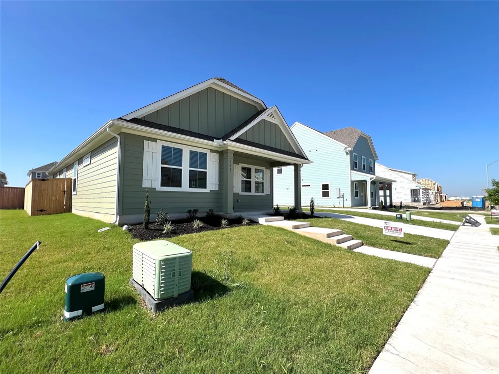 302 Elm Branch Trail Taylor, TX 76574