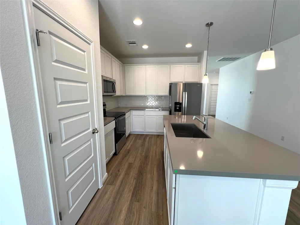 302 Elm Branch Trail Taylor, TX 76574