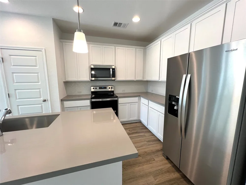 302 Elm Branch Trail Taylor, TX 76574
