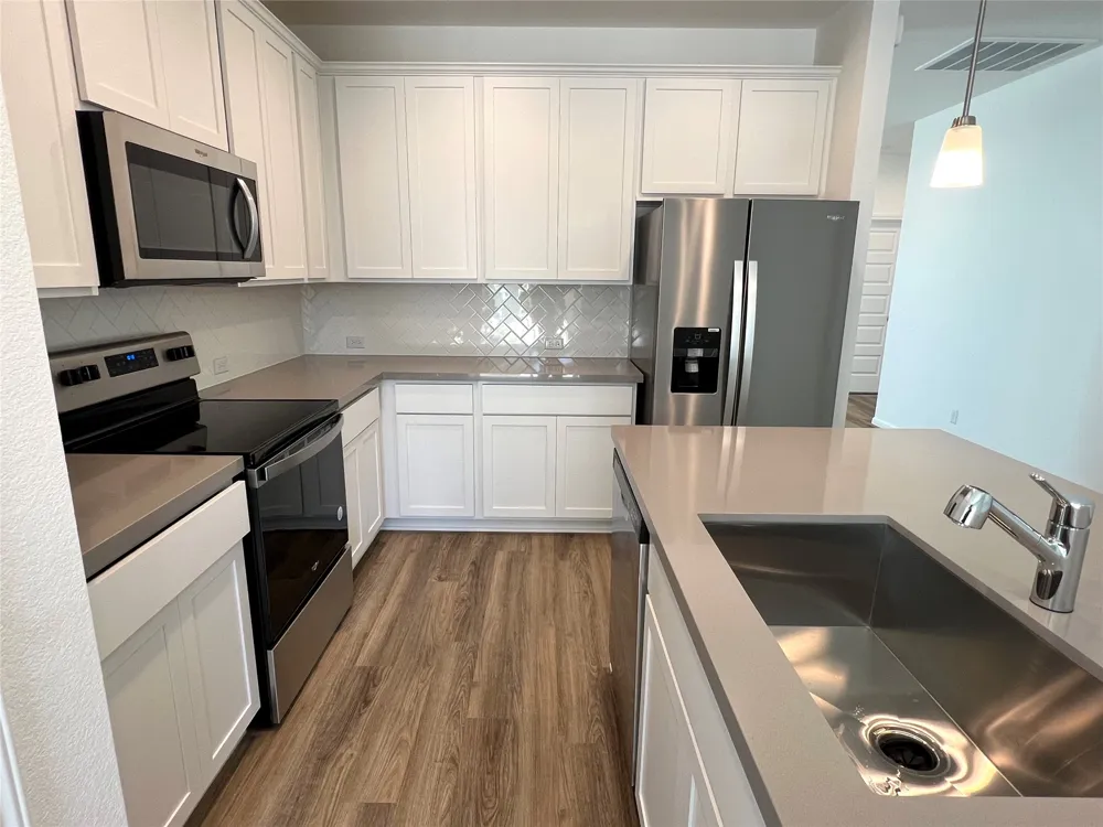 302 Elm Branch Trail Taylor, TX 76574