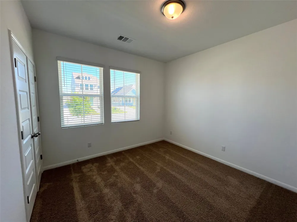 302 Elm Branch Trail Taylor, TX 76574