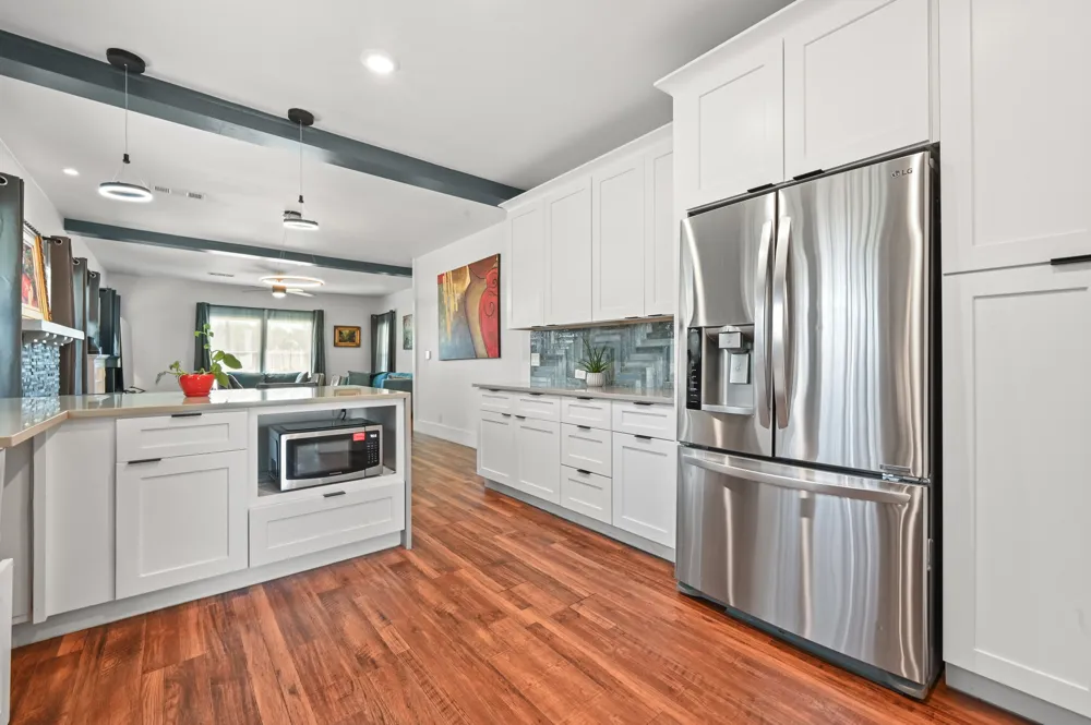 811 S Commerce Street Lockhart, TX 78644