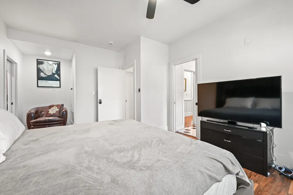 811 S Commerce Street Lockhart, TX 78644