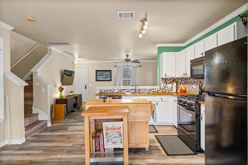 12209 Briarcreek Loop Manor, TX 78653