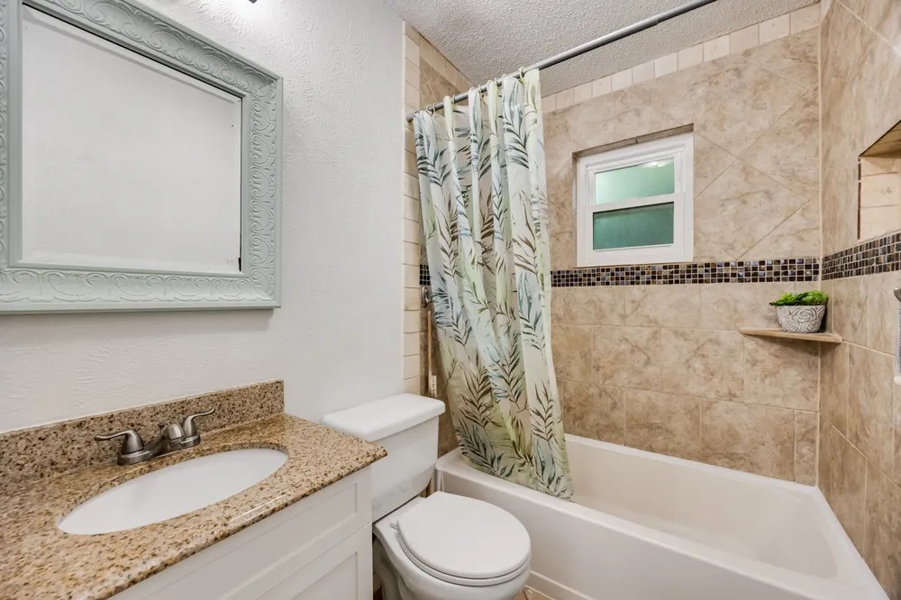 404 E Alexander Lane Euless, TX 76040