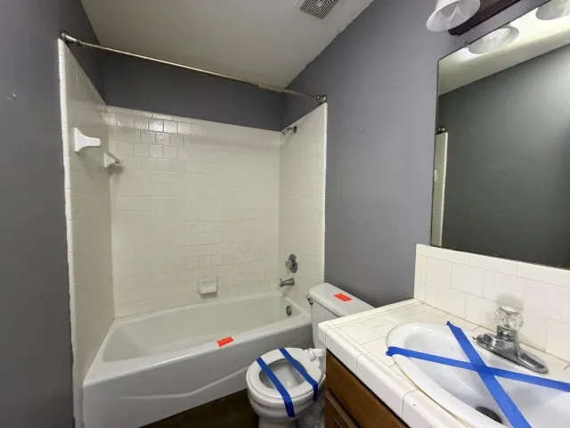 207 S Creek Street Fredericksburg, TX 78624