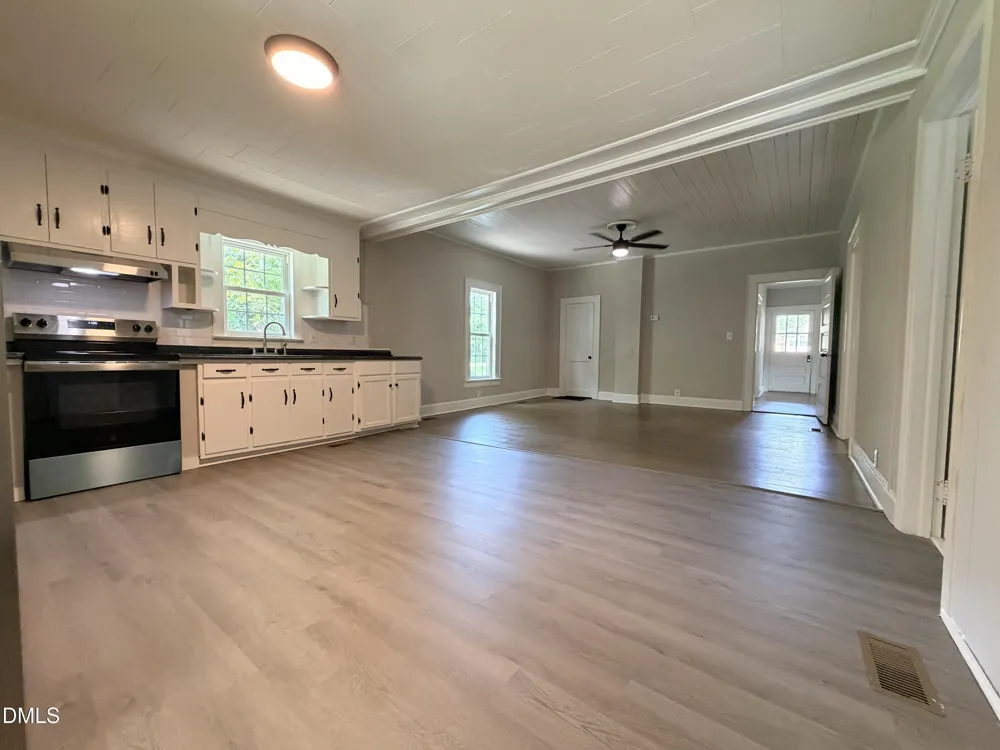 12181 Oak Avenue Bailey, NC 27807