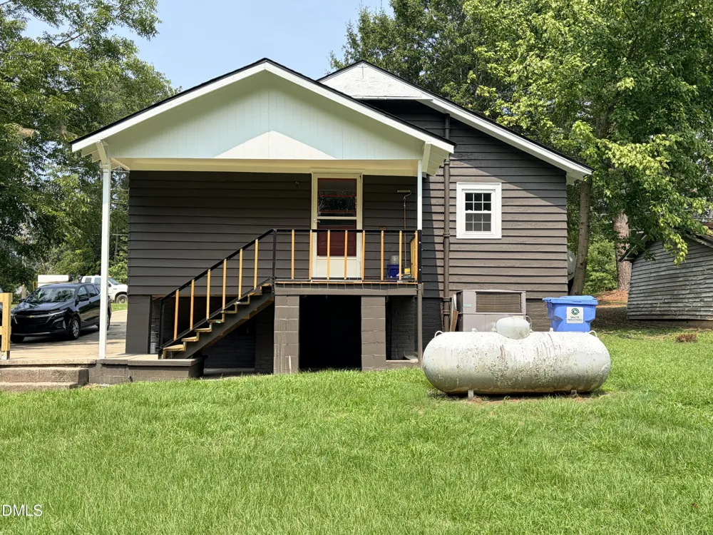 12181 Oak Avenue Bailey, NC 27807