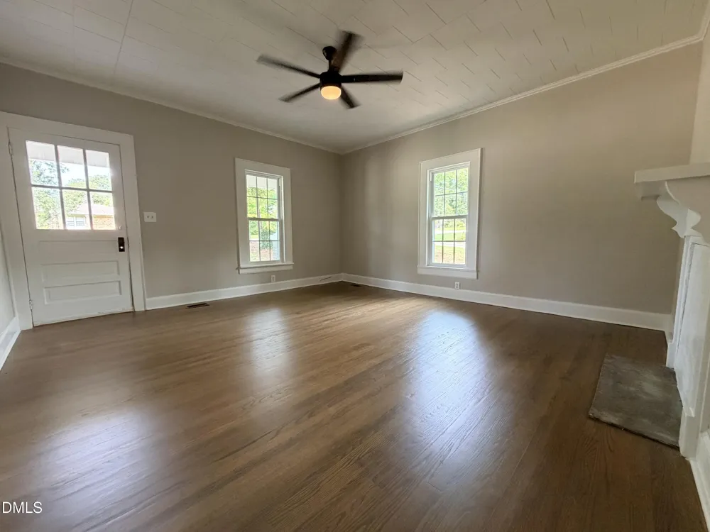 12181 Oak Avenue Bailey, NC 27807
