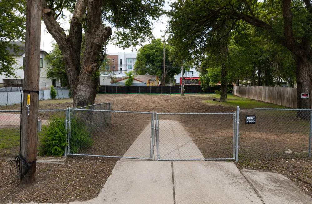 2017 E 8th Street Austin, TX 78702