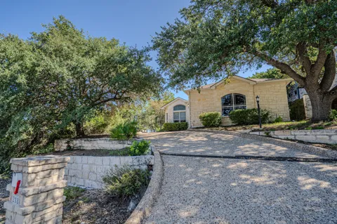 218 Hazeltine Drive