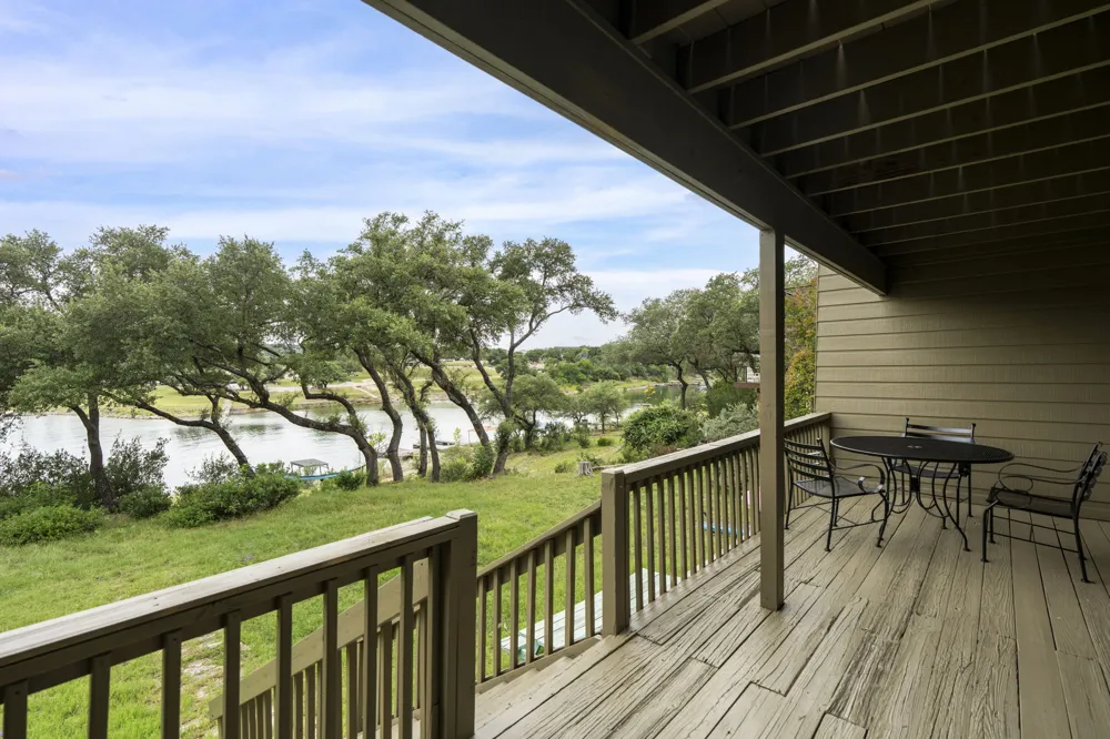 269 Venture Boulevard S Point Venture, TX 78645