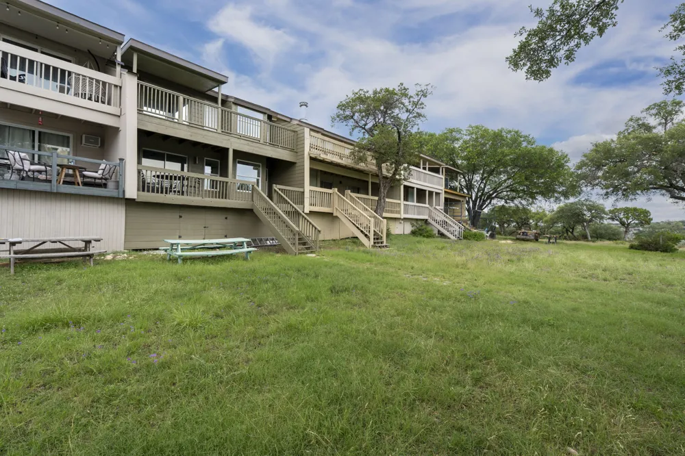 269 Venture Boulevard S Point Venture, TX 78645