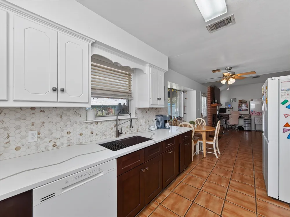 1600 W State Highway 29 Bertram, TX 78605