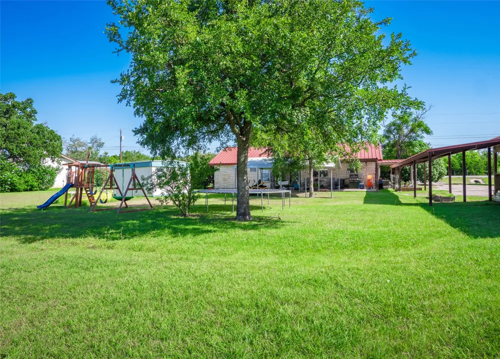 1600 W State Highway 29 Bertram, TX 78605