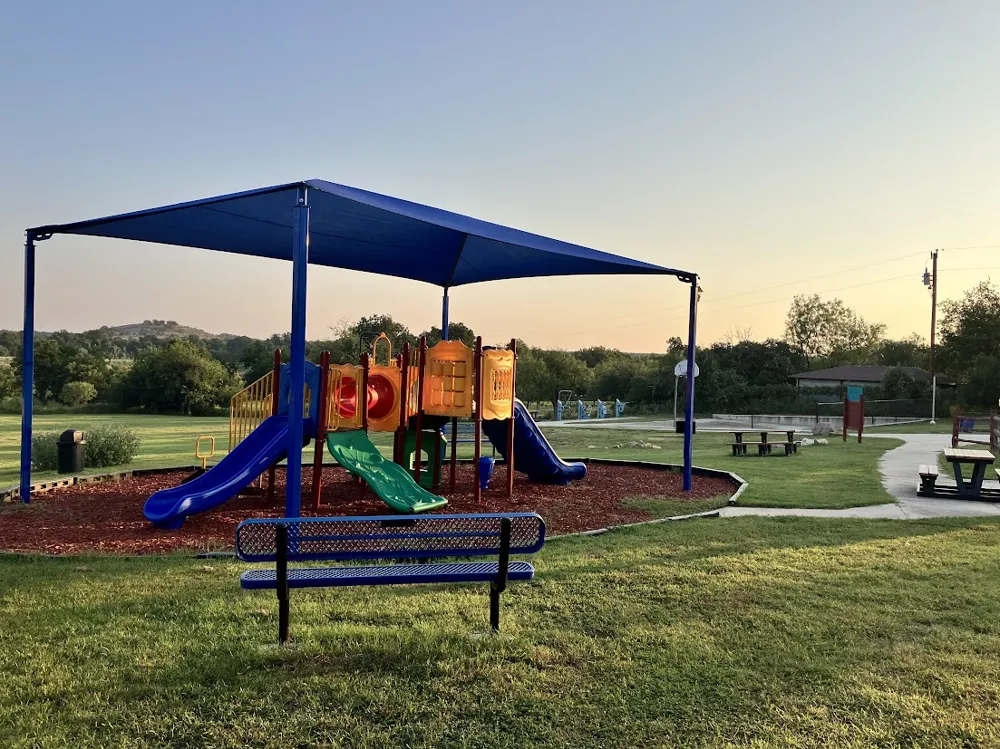 654 Maple Lane Cottonwood Shores, TX 78657