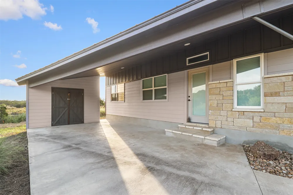654 Maple Lane Cottonwood Shores, TX 78657