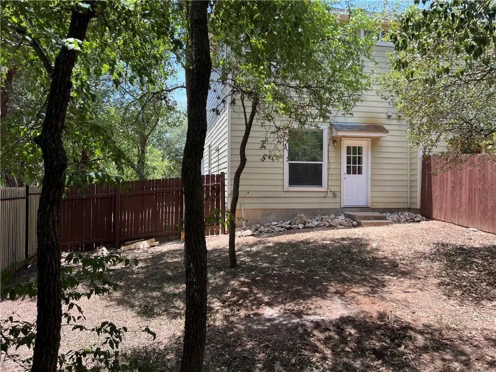 2400 Allred Drive #B Austin, TX 78748