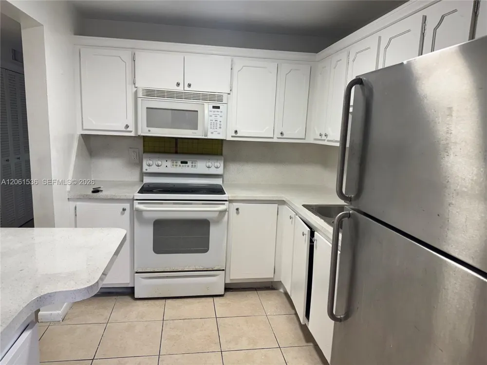 4730 NW 10th Ct #210 Plantation, FL 33313