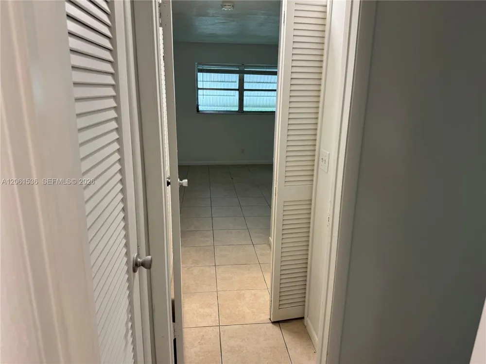 4730 NW 10th Ct #210 Plantation, FL 33313