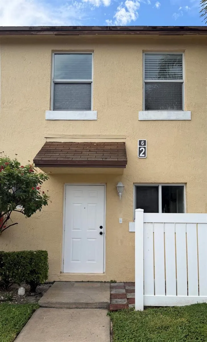 6631 Winfield Boulevard #2-6 Margate, FL 33063