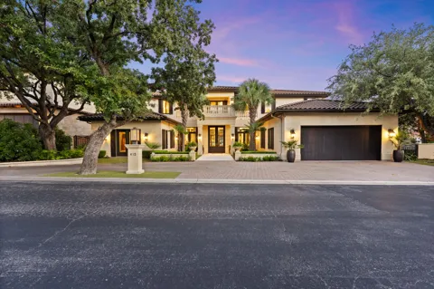 415 Lighthouse Drive
