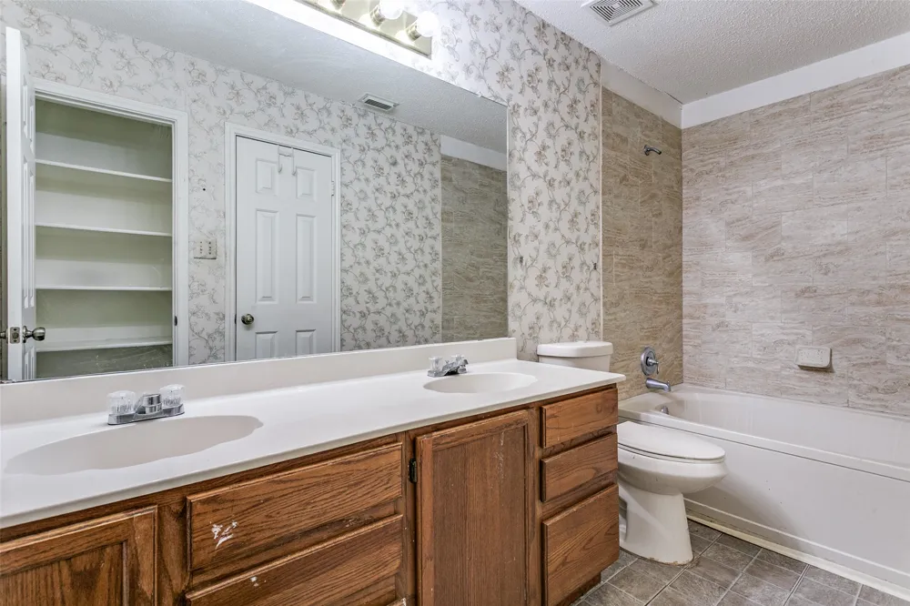 4223 Lakebend West Drive San Antonio, TX 78244