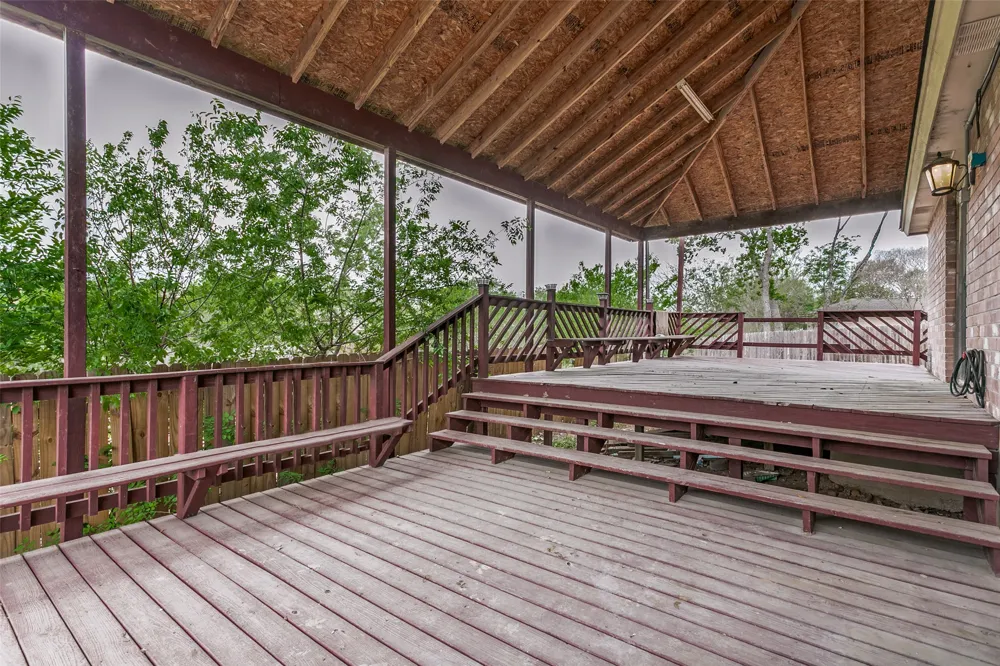 4223 Lakebend West Drive San Antonio, TX 78244