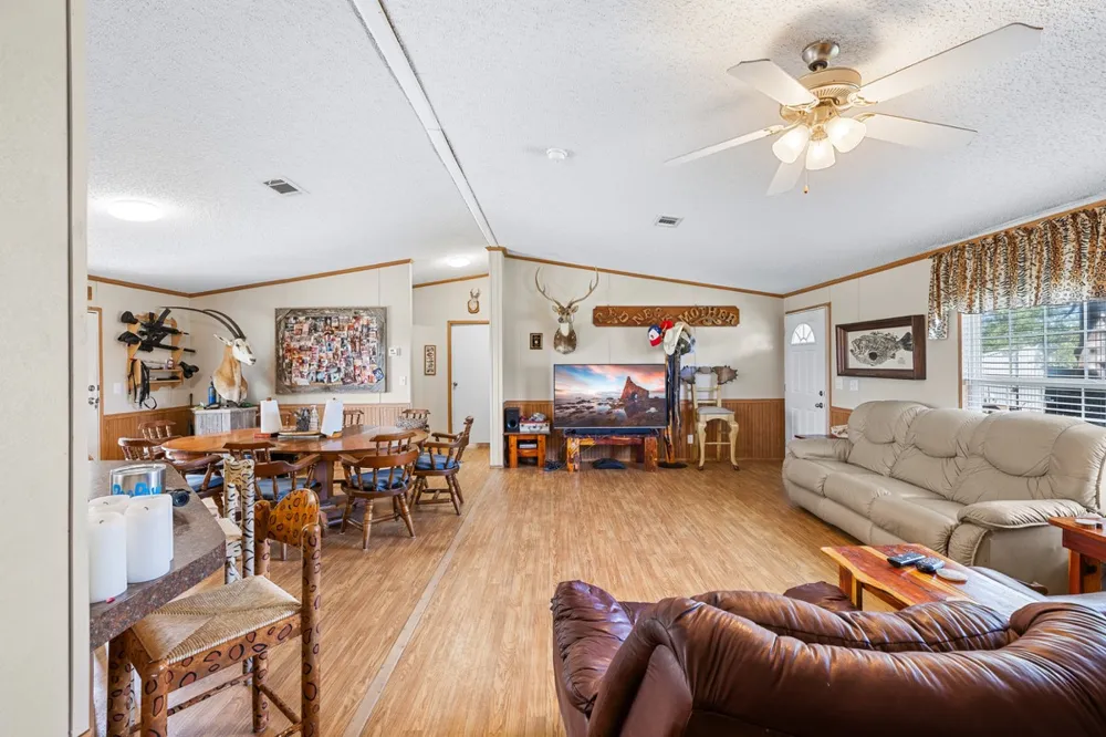 2524 Sandy Fork Road Harwood, TX 78632