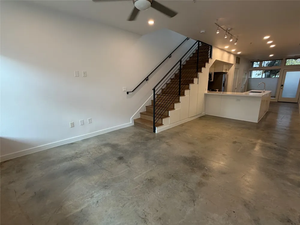 2002 E 7th Street #209 Austin, TX 78702
