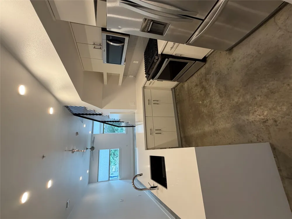 2002 E 7th Street #209 Austin, TX 78702