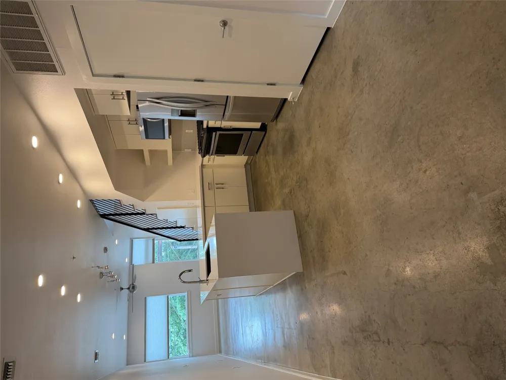 2002 E 7th Street #209 Austin, TX 78702