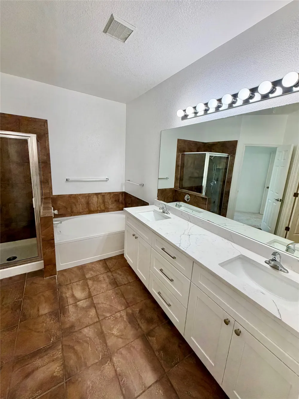 20911 Waterside Drive #9 Lago Vista, TX 78645