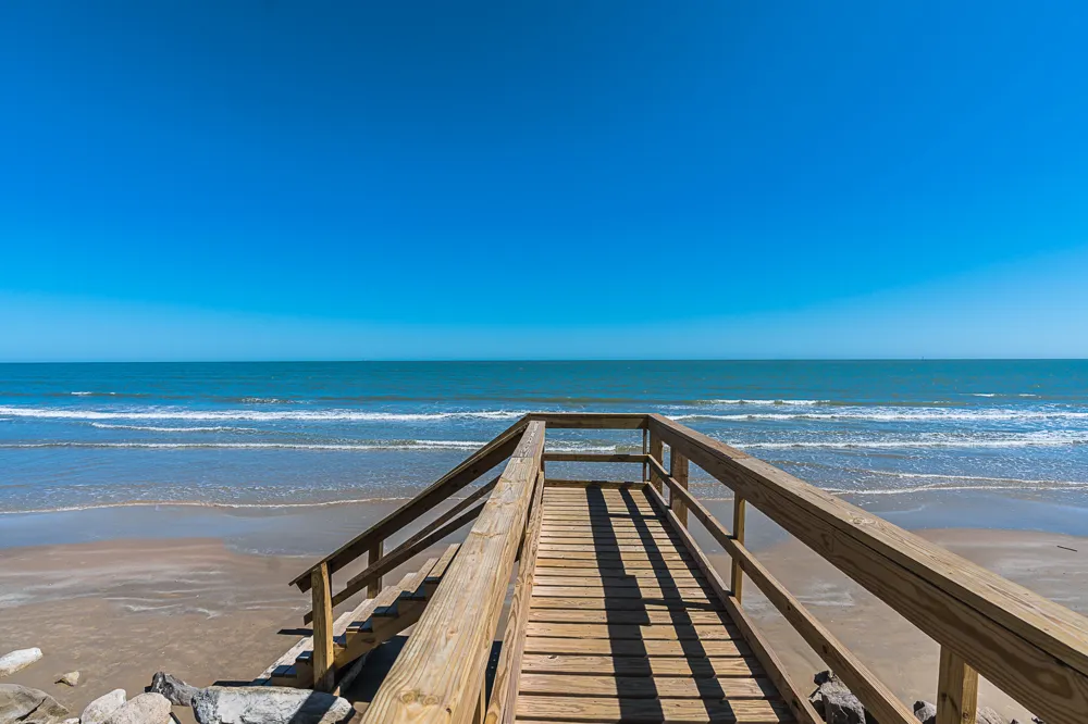 402 Seashell Drive Surfside Beach, TX 77541