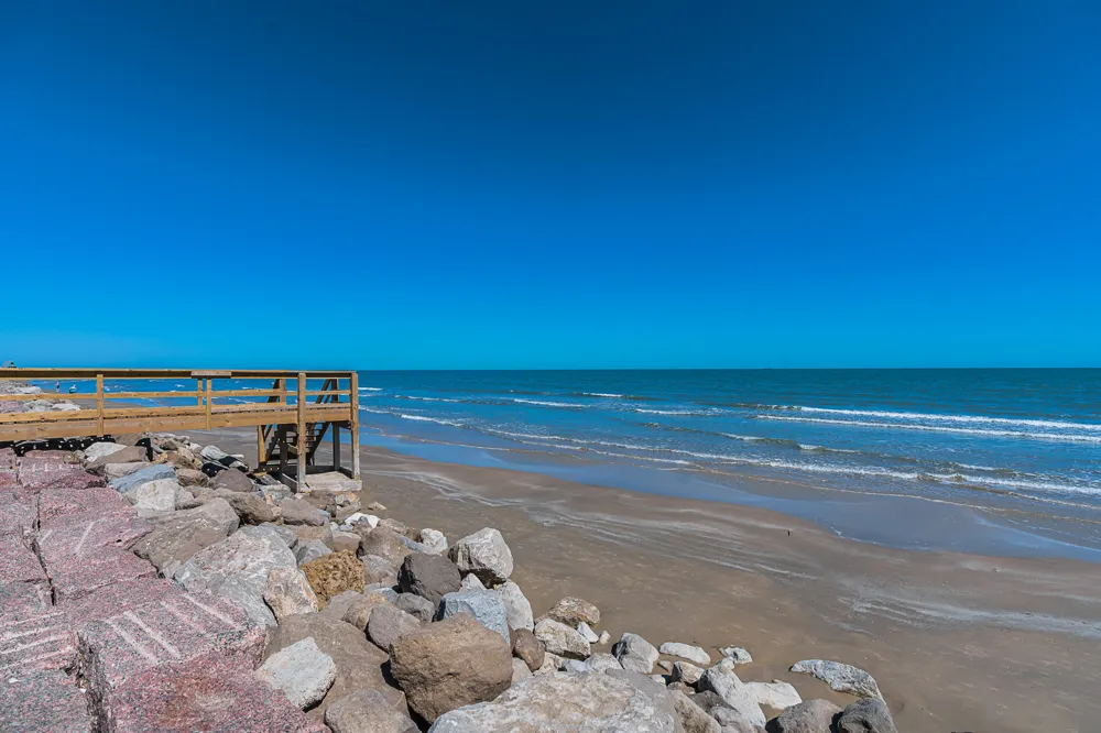 402 Seashell Drive Surfside Beach, TX 77541