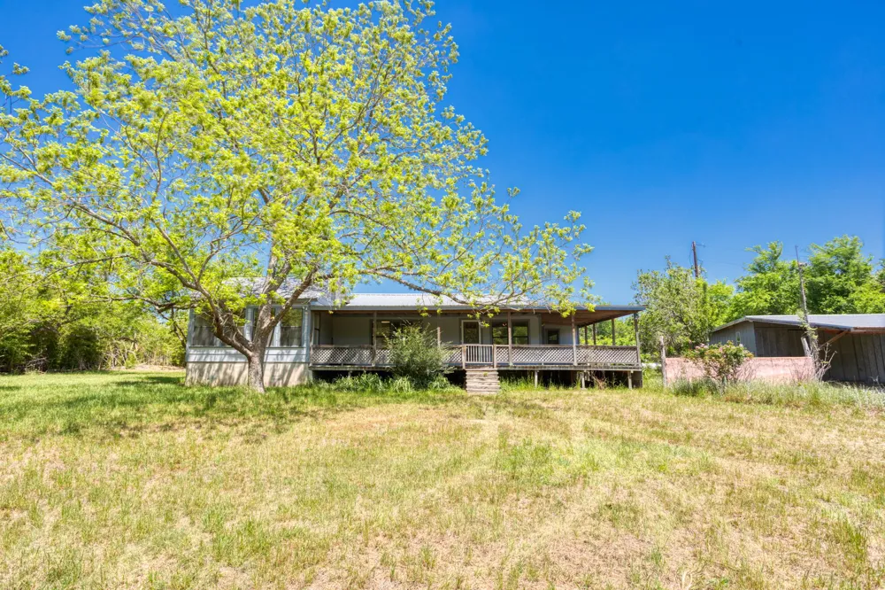 8612 Fm 1854 Dale, TX 78616