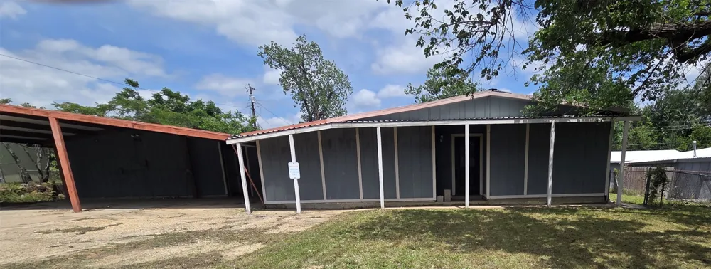 708 Rockdale Road Rockdale, TX 76567
