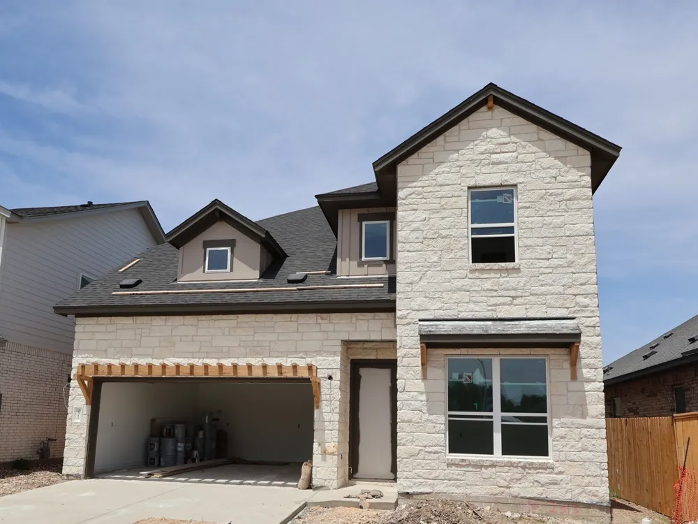 2313 Spokane Drive Leander, TX 78641