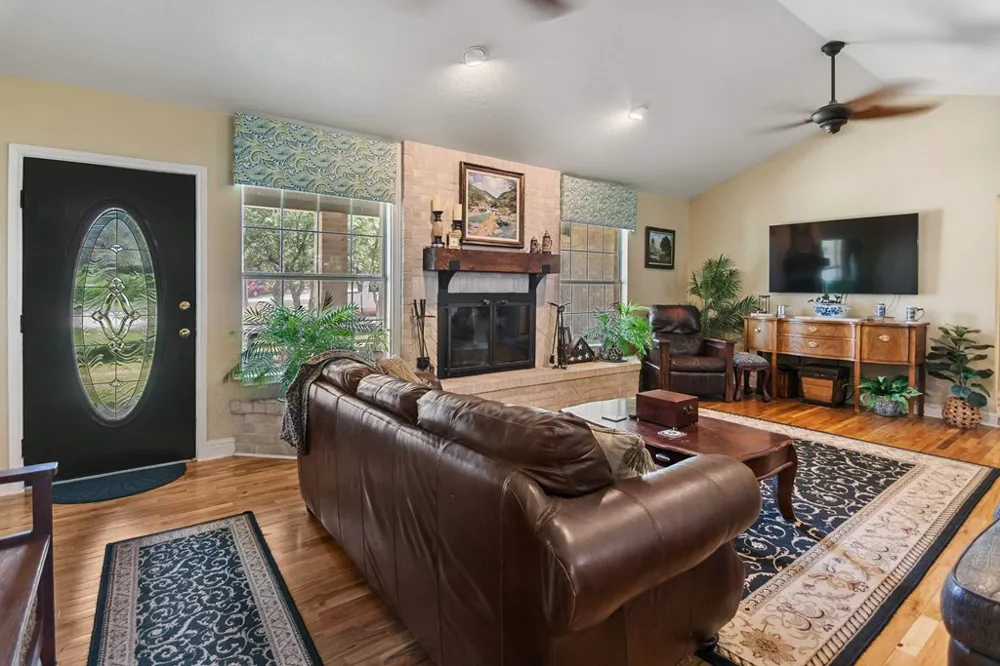 1310 McKinley Avenue Mason, TX 76856