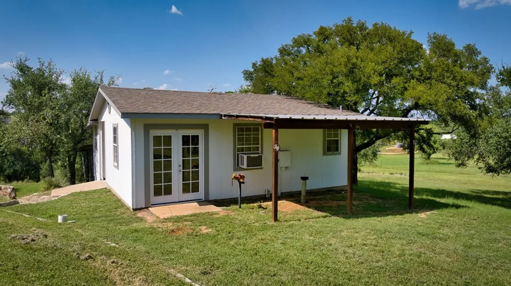 1310 McKinley Avenue Mason, TX 76856