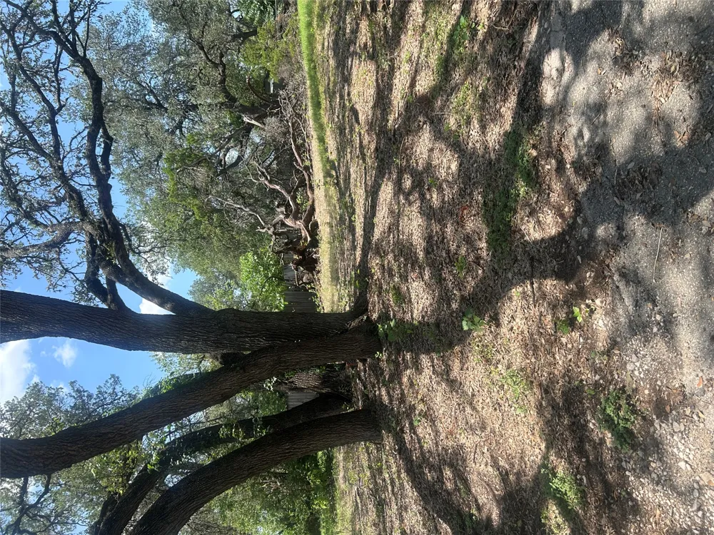 7900 Persimmon Trail Austin, TX 78745