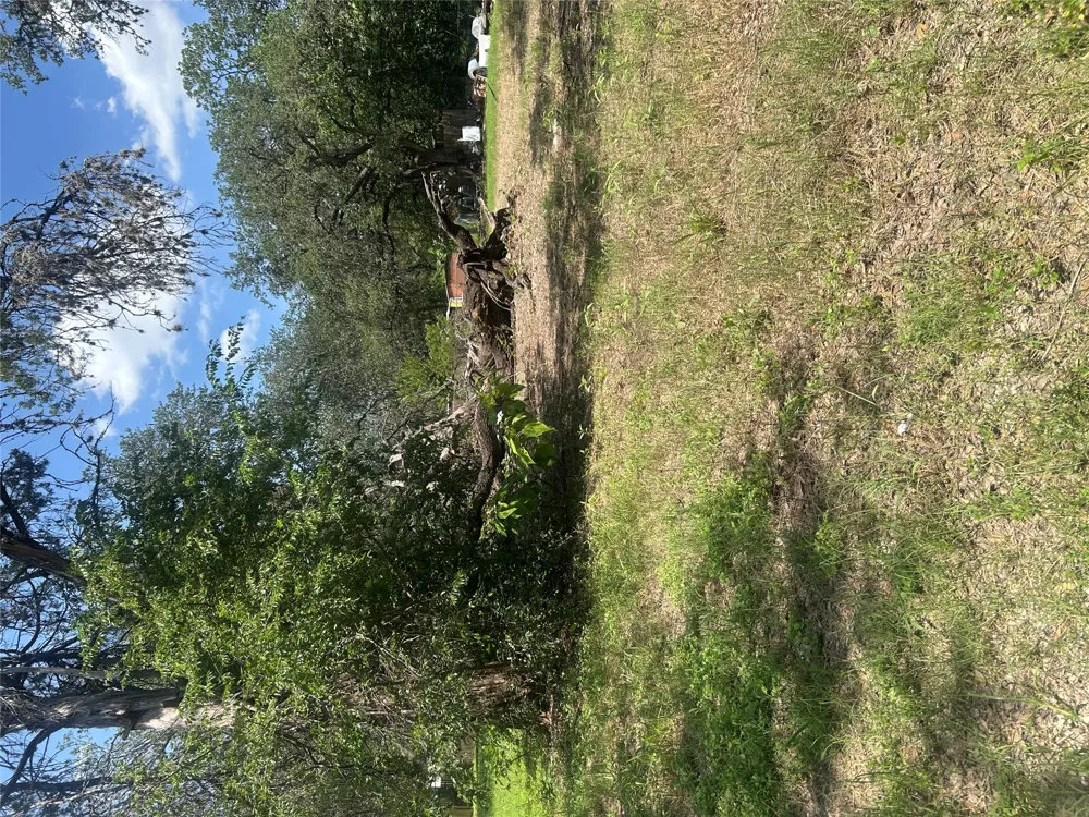 7900 Persimmon Trail Austin, TX 78745